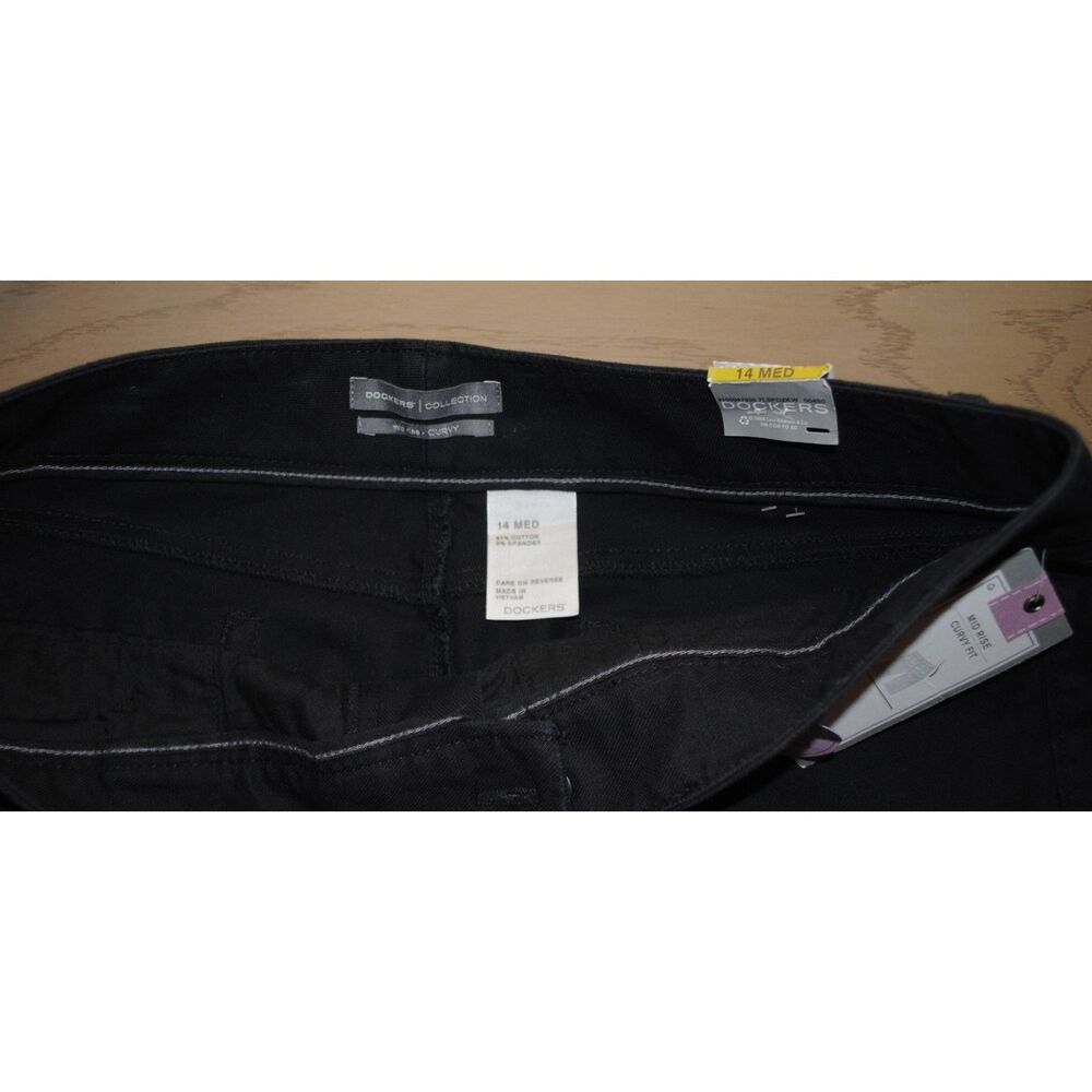 Women's Dockers Curvy fit Black Jeans size 14 New